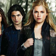 Illustration for article titled First Official Pics of Tomorrow People, The 100 and Star-Crossed!